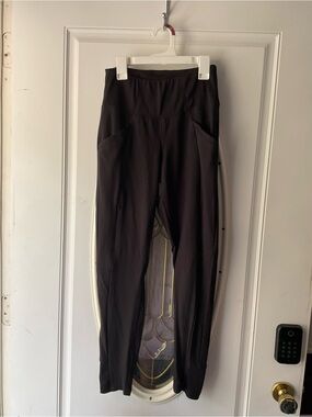 Jaanuu Black Women's Jogger Leggings with Side Pockets